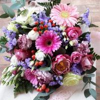 Bouquet di fiori misti colorato